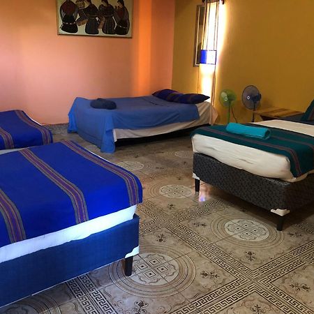 Auberge de jeunesse La Casa Colorada à San Benito Extérieur photo