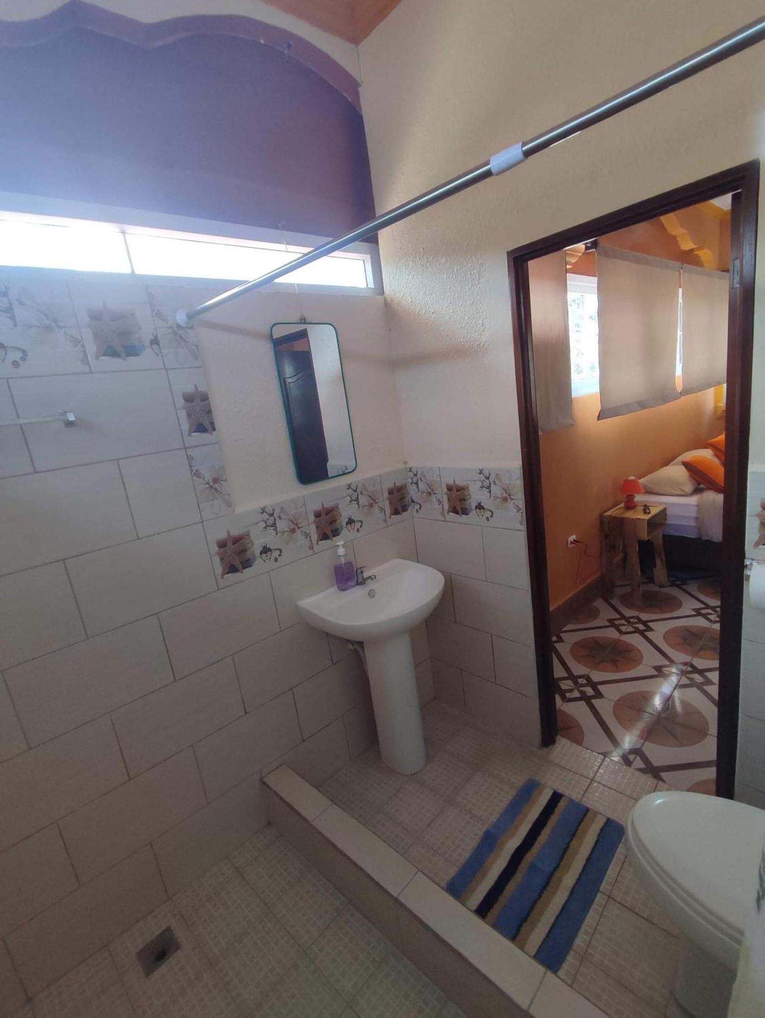 Auberge de jeunesse La Casa Colorada à San Benito Extérieur photo